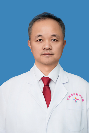 乳甲外科主任醫(yī)師 陽(yáng)旭